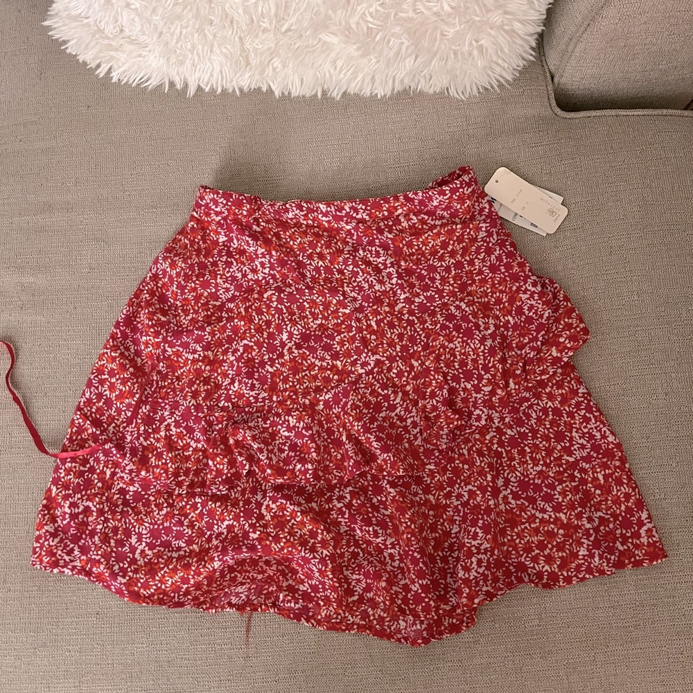 Womens Japna Casual Floral Flowers Short Mini Skirt - Red/White - Size Small NWT